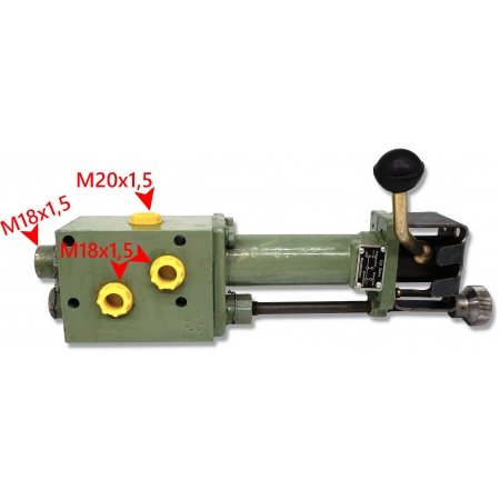 TŁOK CYLINDER PODNOŚNIKA C-330 + ROZDZIELACZ HYDRAULICZNY
